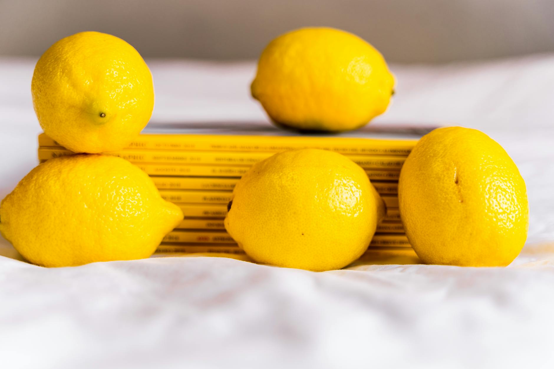 レモンバイブレーターと医薬品。感度と快感に関する情報
